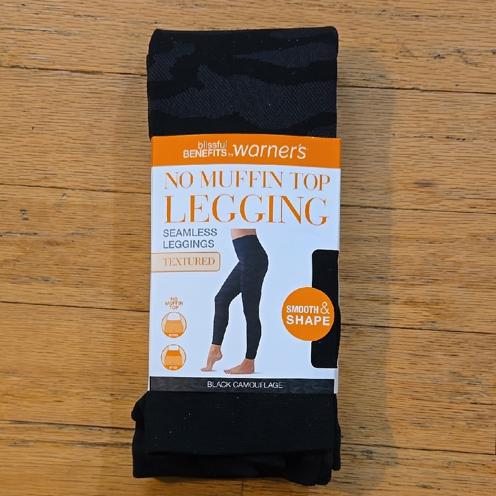 Blissful Benefits Leggings Size 2X/3X Black Camo